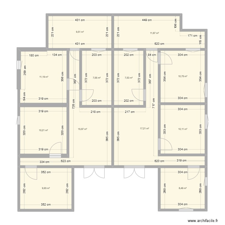 mam2. Plan de 12 pièces et 130 m2