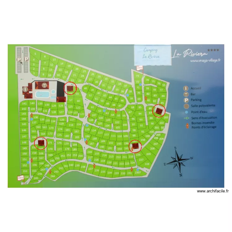 RIVIERA - SANITAIRES. Plan de 