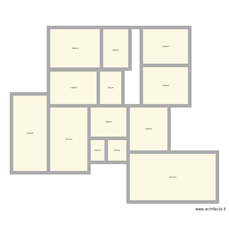 Maison2. Plan de 13 pièces et 158 m2