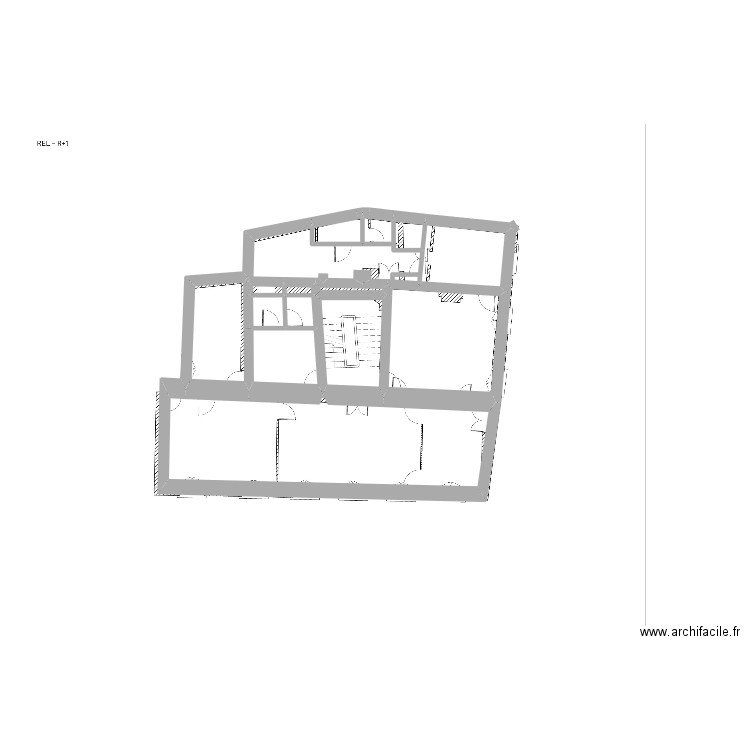 Albertas R+1 bis. Plan de 15 pièces et 161 m2