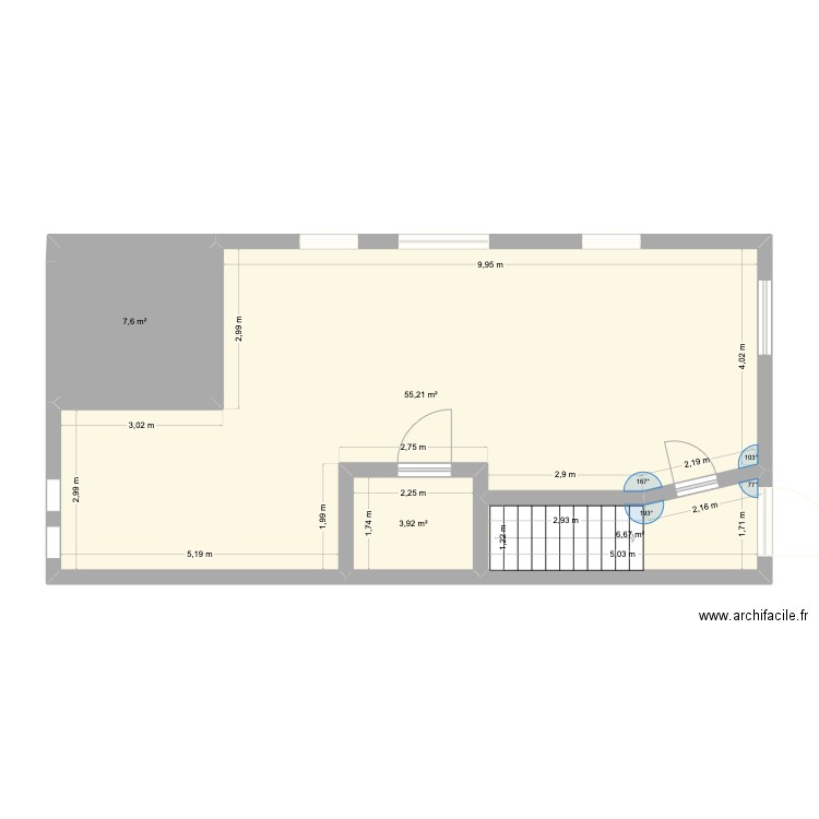 Gendarmerie. Plan de 4 pièces et 73 m2