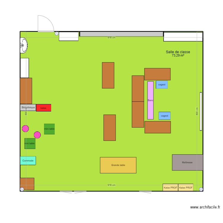 Salle de classe . Plan de 1 pièce et 73 m2