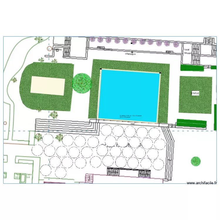 Outdoor seated dinner . Plan de 