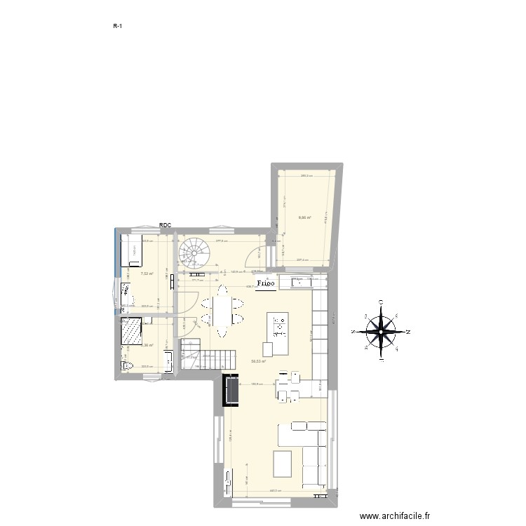 Plan escalier. Plan de 4 pièces et 79 m2