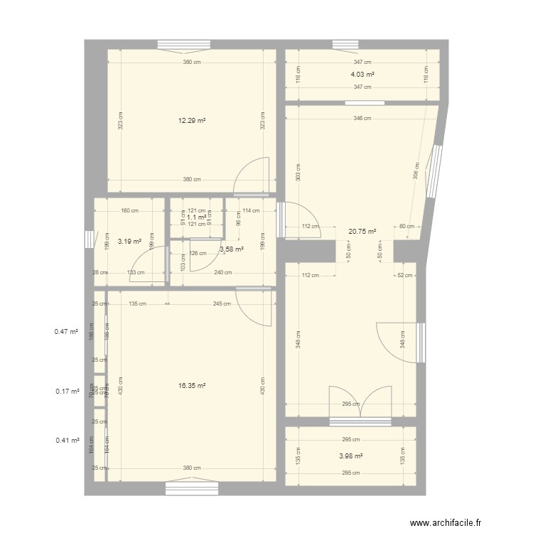 ARNAUD R1. Plan de 11 pièces et 66 m2