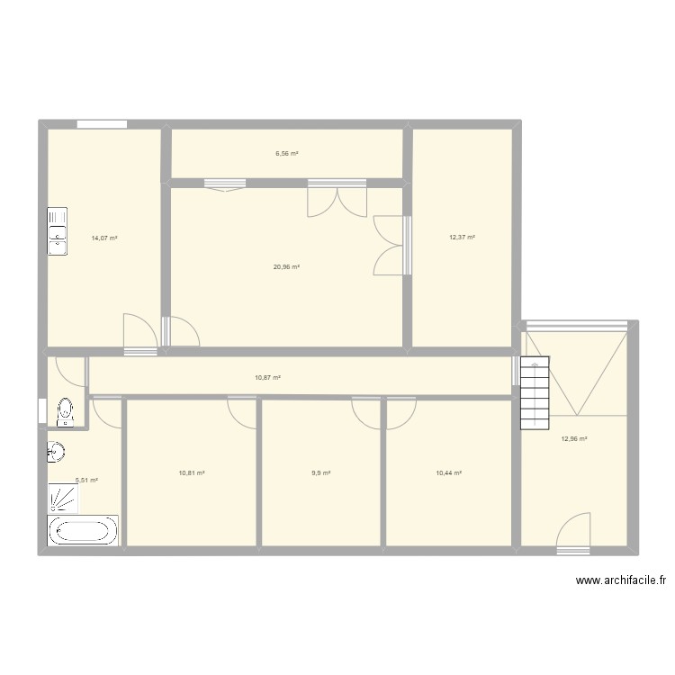 les goyages initial. Plan de 10 pièces et 114 m2