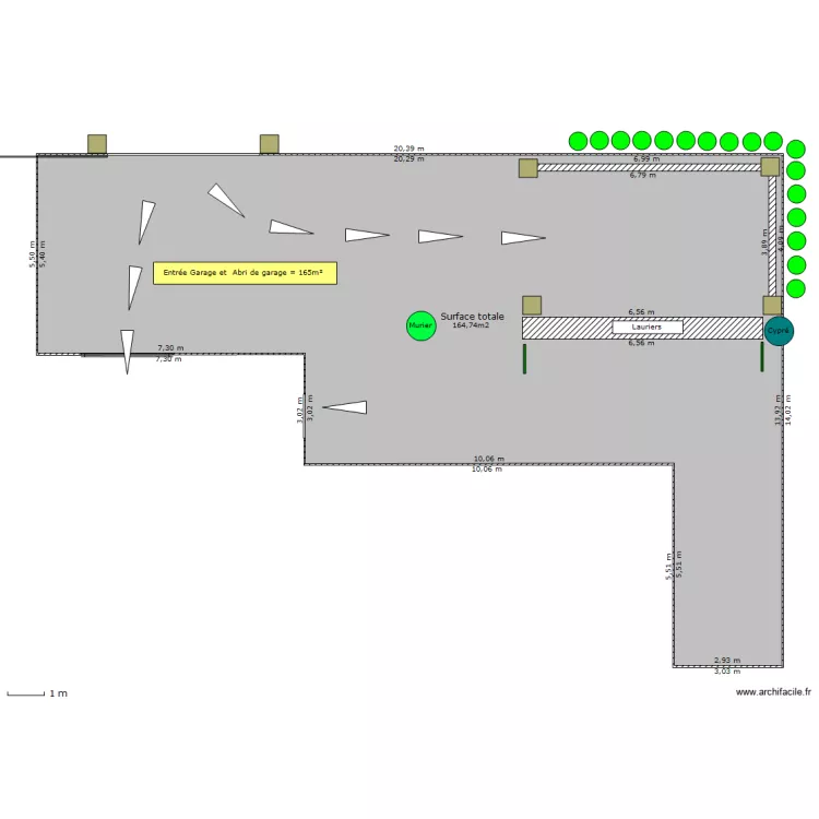 Entrée maison garage et abris. Plan de Entrée maison garage et abris. Plan de
