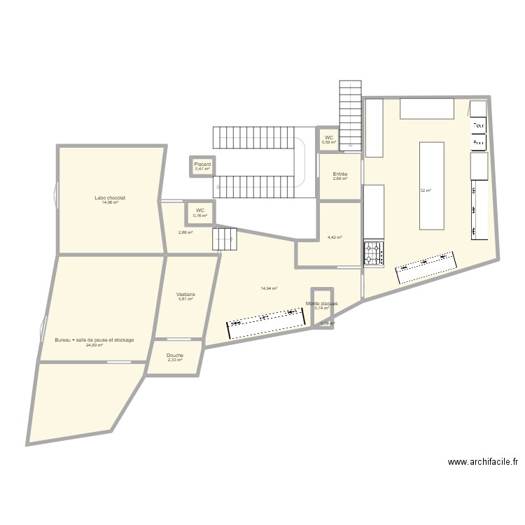 Plan Labo. Plan de 14 pièces et 107 m2