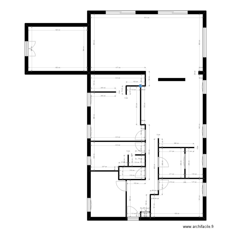 RUSSIER. Plan de 9 pièces et 165 m2