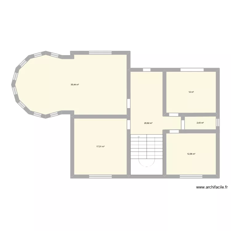 RDC m carr&eacute;. Plan de 6  et 100 m²