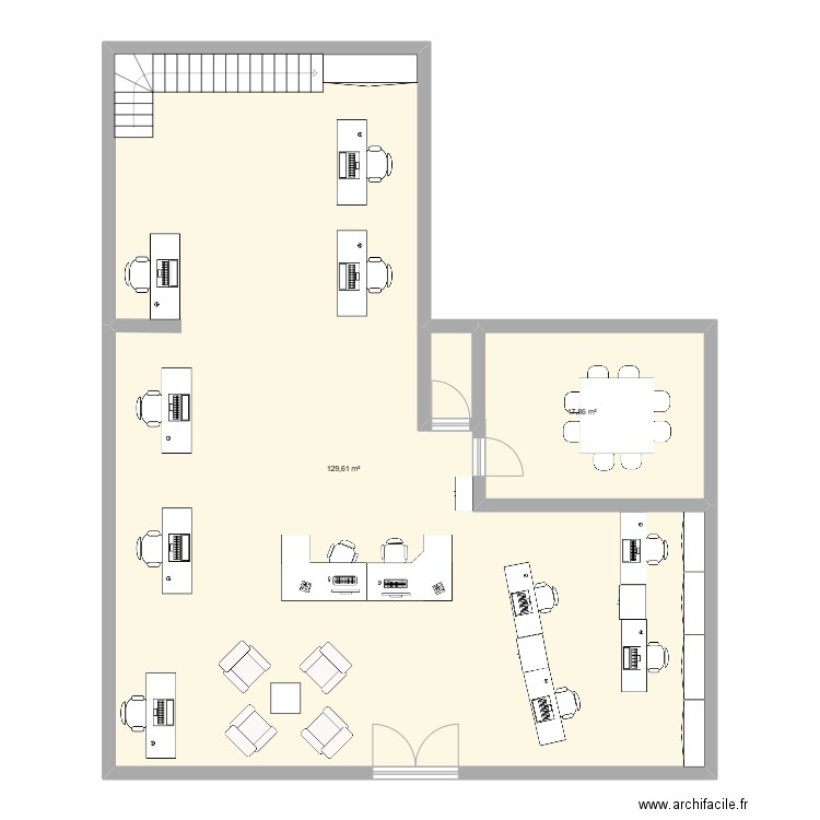 RDC. Plan de 2 pièces et 147 m2