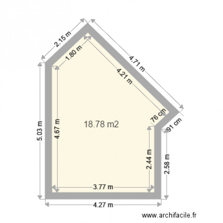 le petit. Plan de 0 pièce et 0 m2