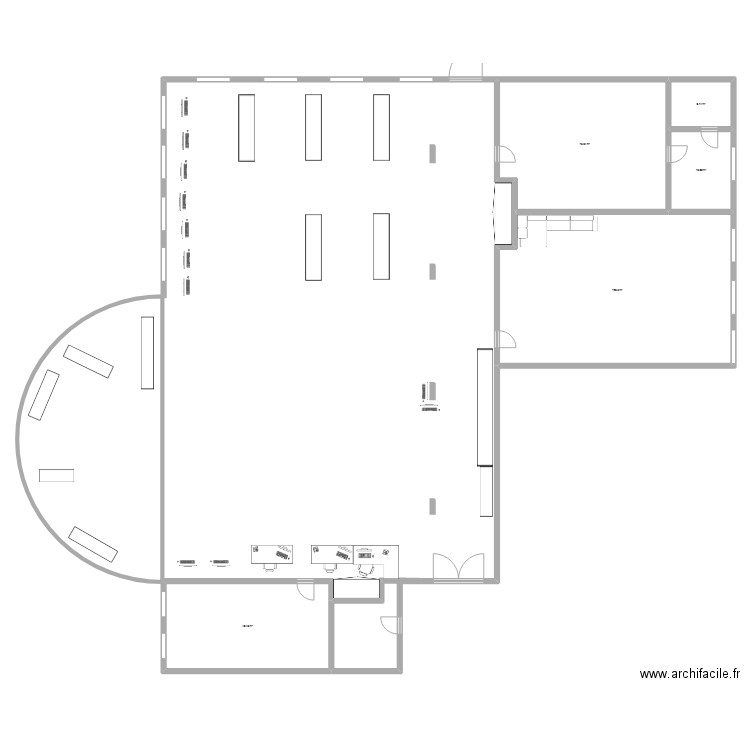 CDI. Plan de 5 pièces et 270 m2