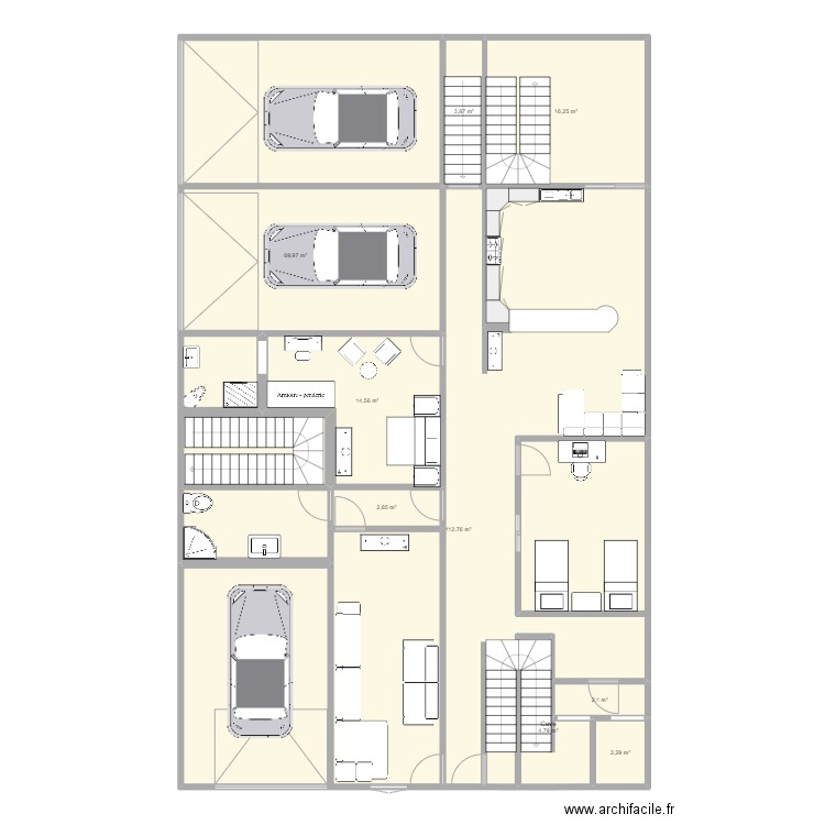 plan maison. Plan de 9 pièces et 229 m2