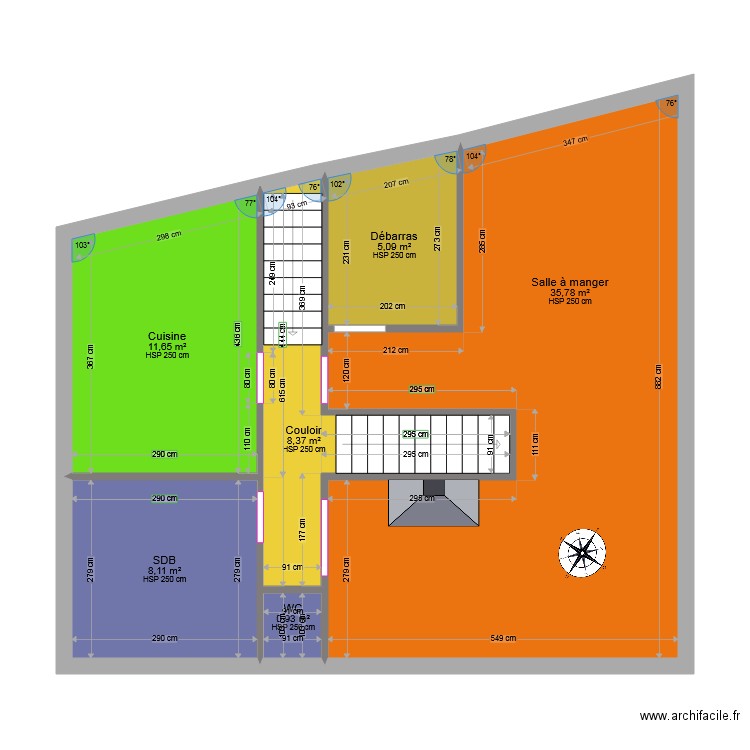 garage 80m2. Plan de 6 pièces et 70 m2