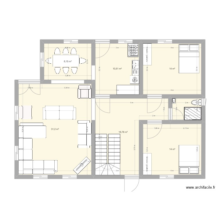 RDC. Plan de 7 pièces et 100 m2