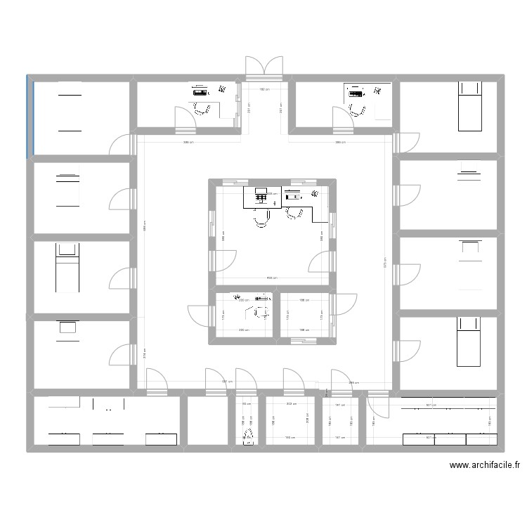 UHTM. Plan de 19 pièces et 246 m2