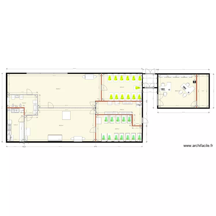 creche 8 avec bureau et mobilier. Plan de 