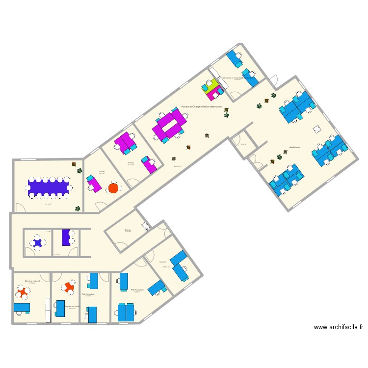 Bretagne R3. Plan de 14 pièces et 421 m2