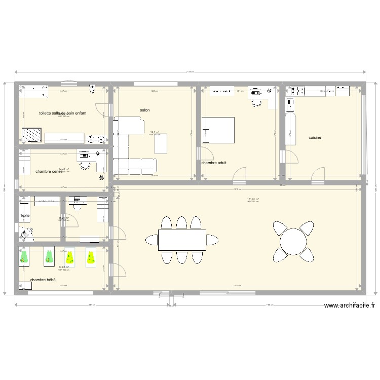 Maison de Maêlys. Plan de 6 pièces et 245 m2