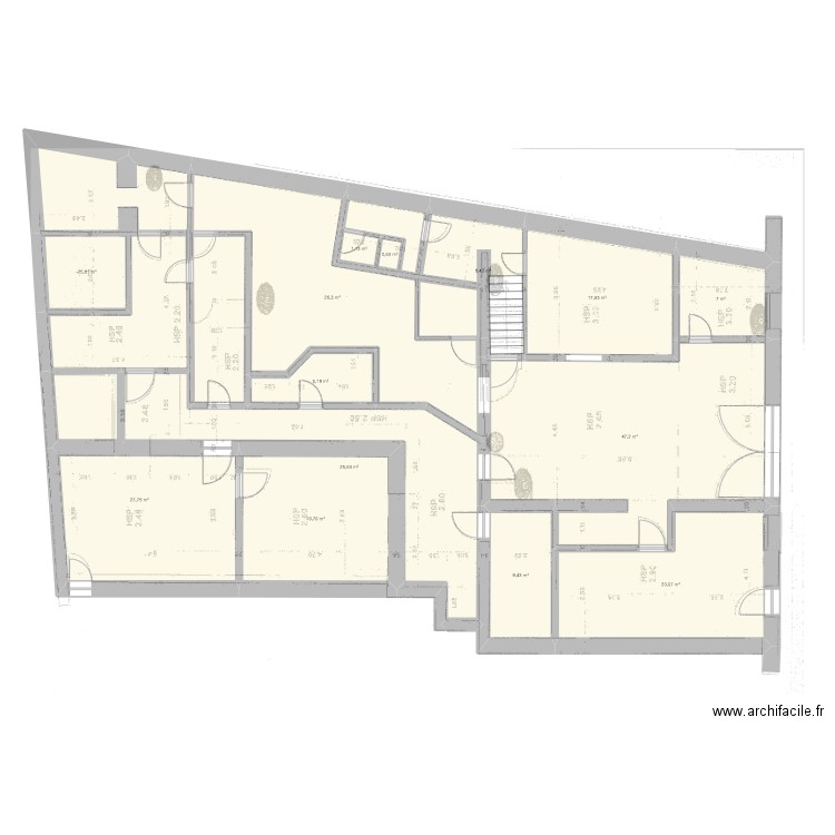 TARBE 22-001. Plan de 14 pièces et 231 m2