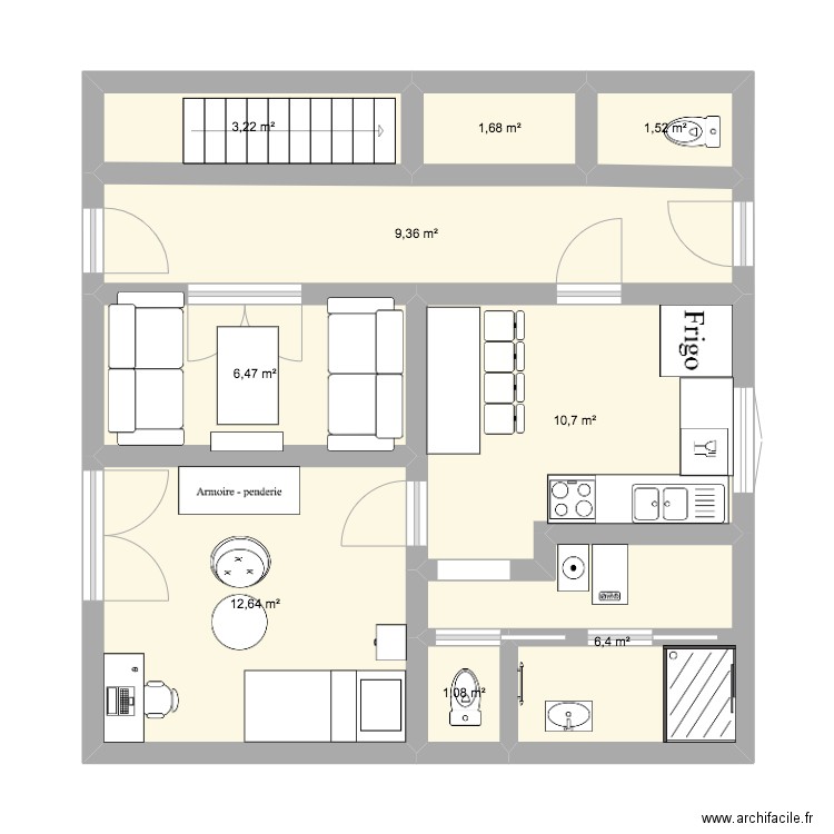 RDC. Plan de 9 pièces et 53 m2