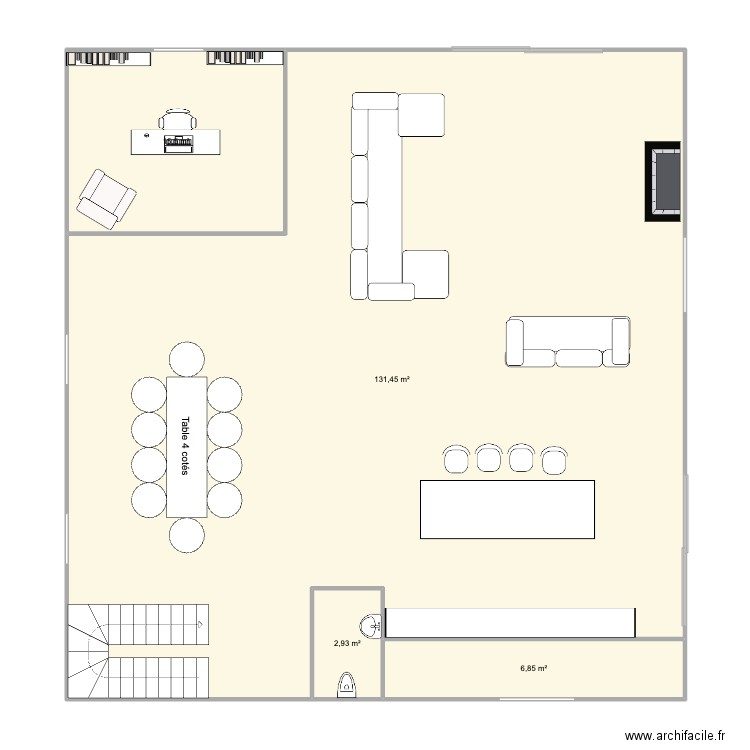 maison. Plan de 4 pièces et 157 m2