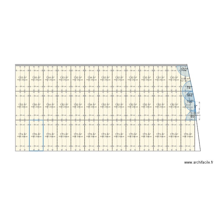 garage 82  2 toiture. Plan de 0 pièce et 0 m2
