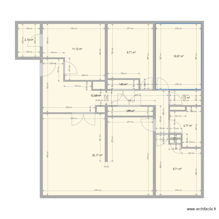 T5 Ancely - Brisou. Plan de 15 pièces et 98 m2