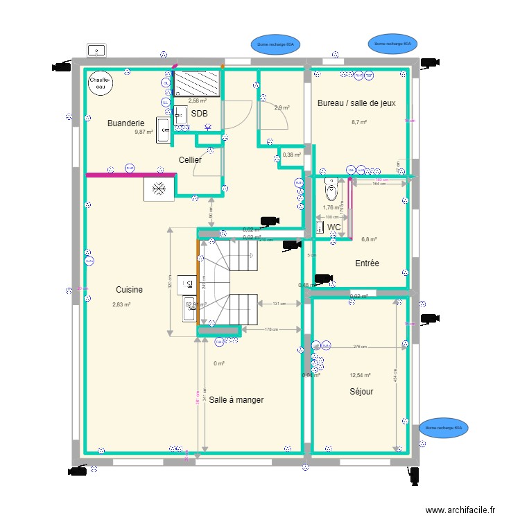 Ayes placo final - Prises. Plan de 43 pièces et 196 m2