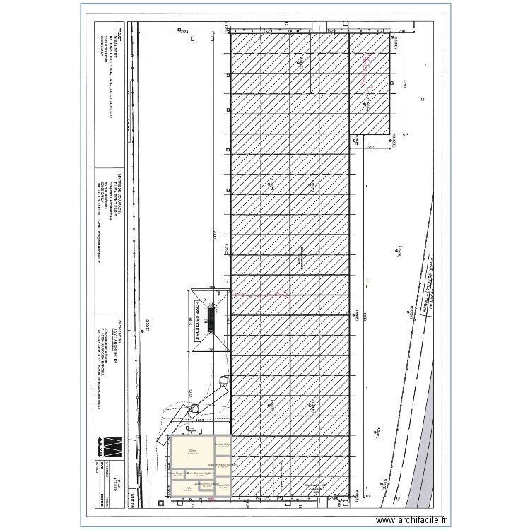 Compiègne. Plan de 8 pièces et 310 m2