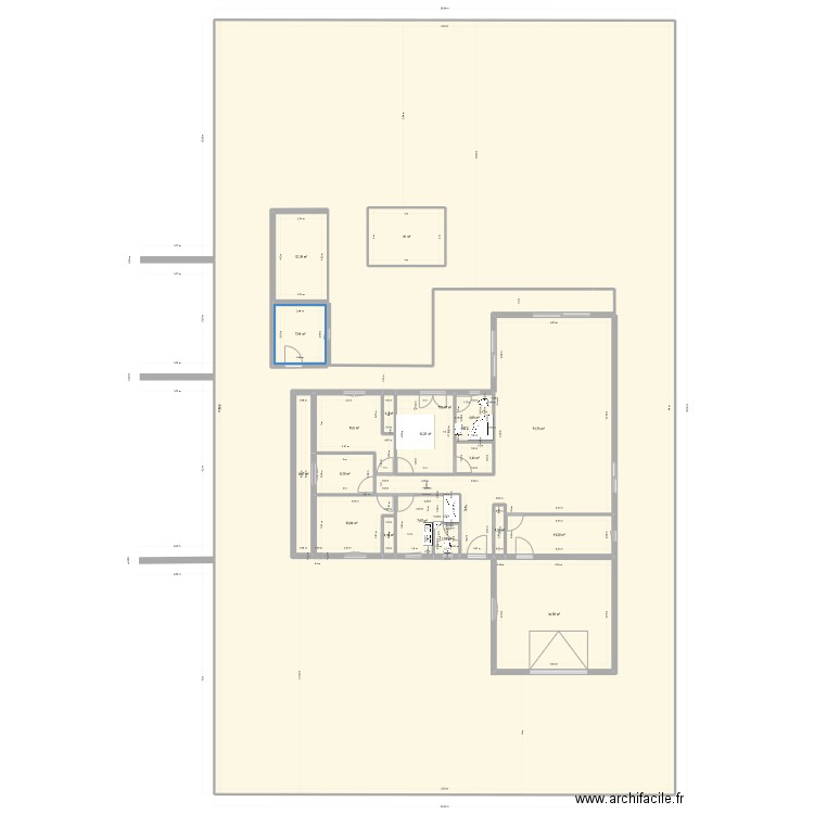 plan base 6. Plan de 19 pièces et 1172 m2