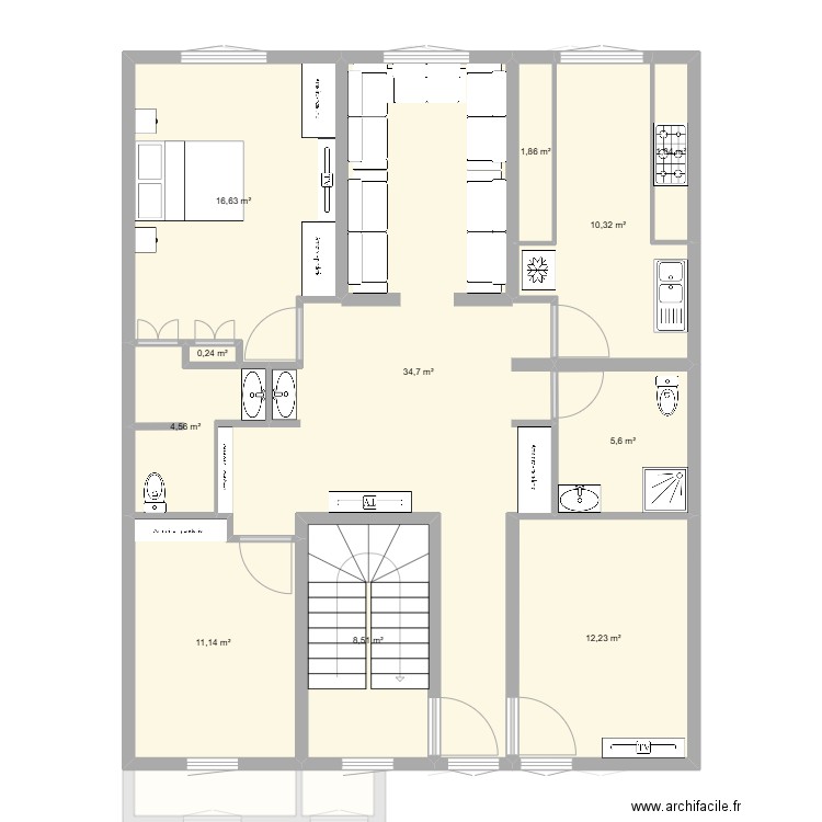 1er etage 9 eme essai. Plan de 18 pièces et 222 m2