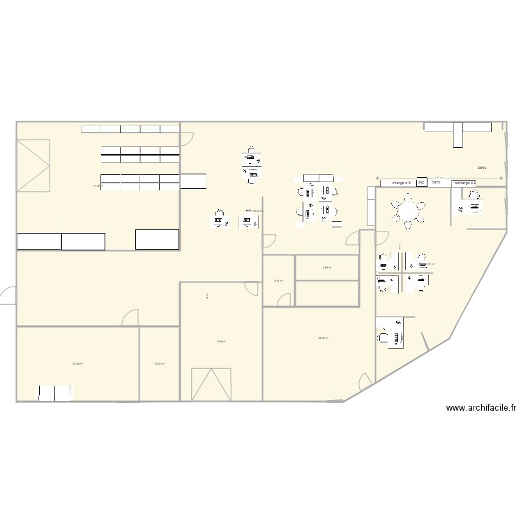 local V8. Plan de 0 pièce et 0 m2
