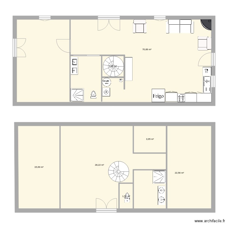 Grange. Plan de 7 pièces et 145 m2