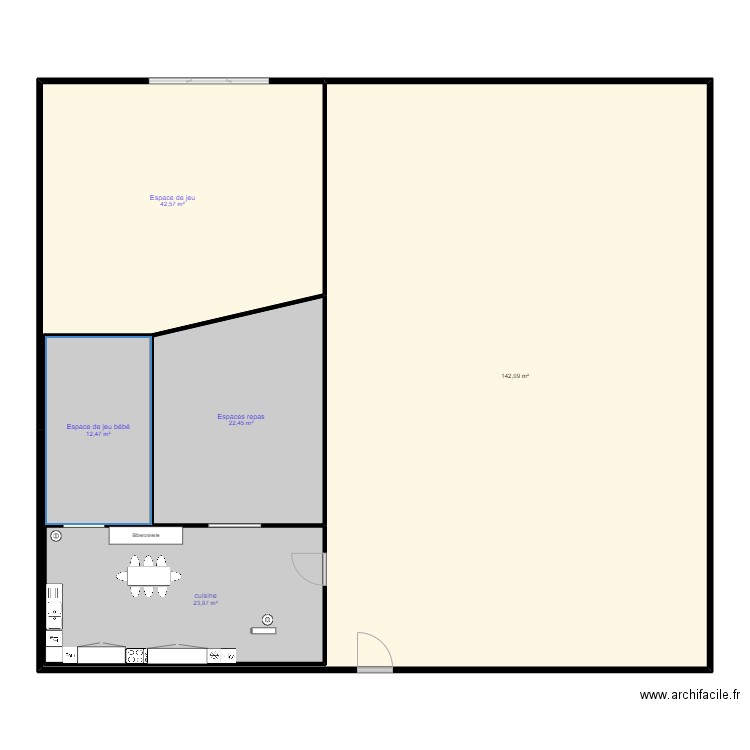 creche. Plan de 5 pièces et 244 m2