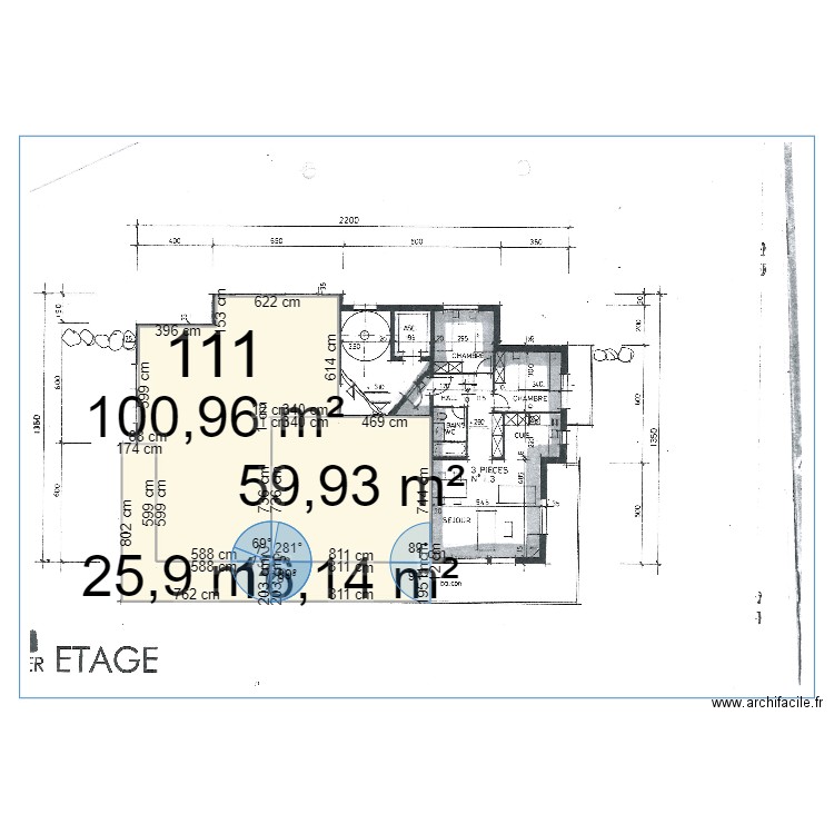 Botzatei 111-112. Plan de 4 pièces et 203 m2