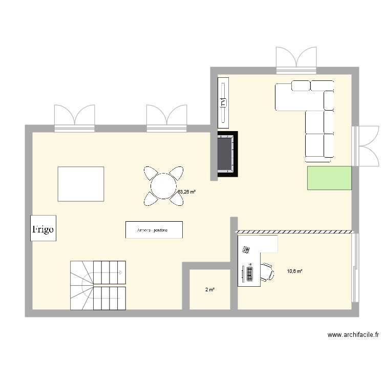 Laurée murs cassés en bas. Plan de 3 pièces et 76 m2