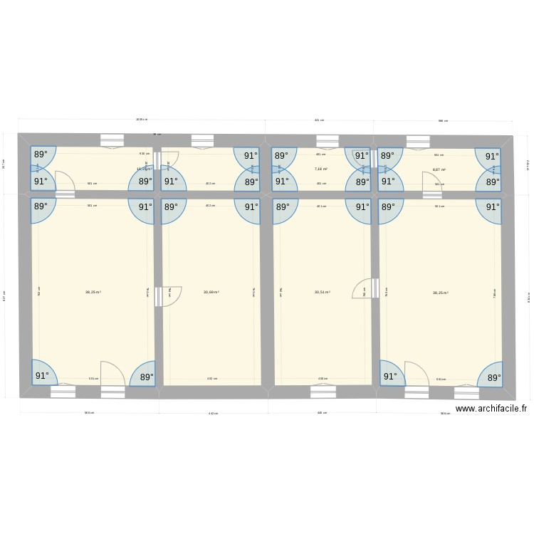 Maison. Plan de 7 pièces et 170 m2