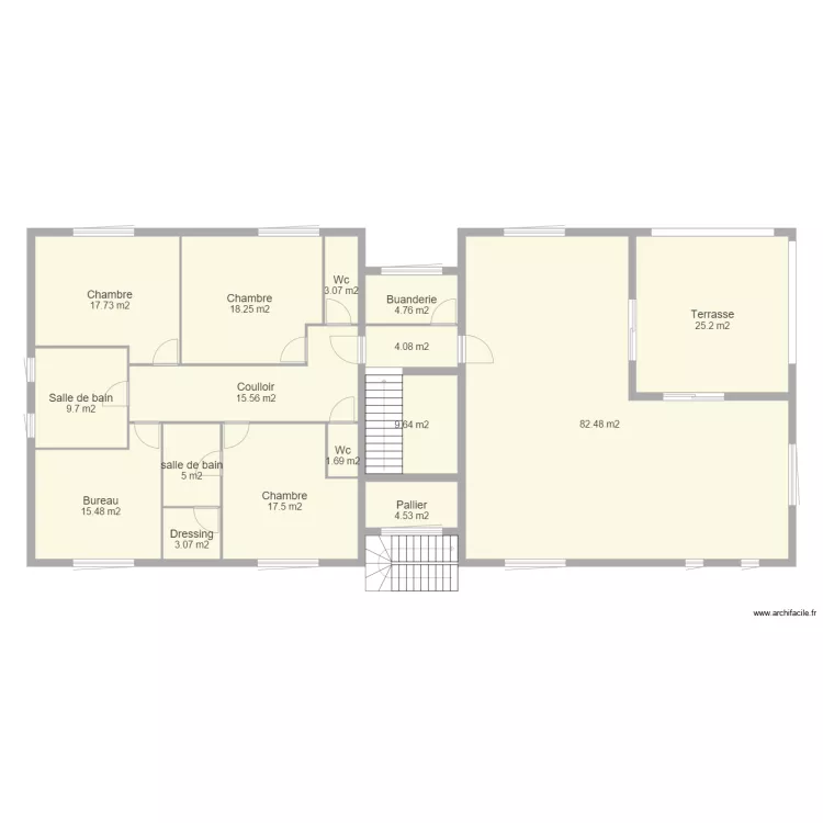 &eacute;tage avec piece. Plan de 