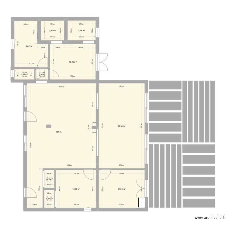 Maison BNS électricité 1. Plan de 12 pièces et 122 m2