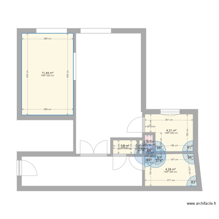 VANNEAU. Plan de 7 pièces et 21 m2