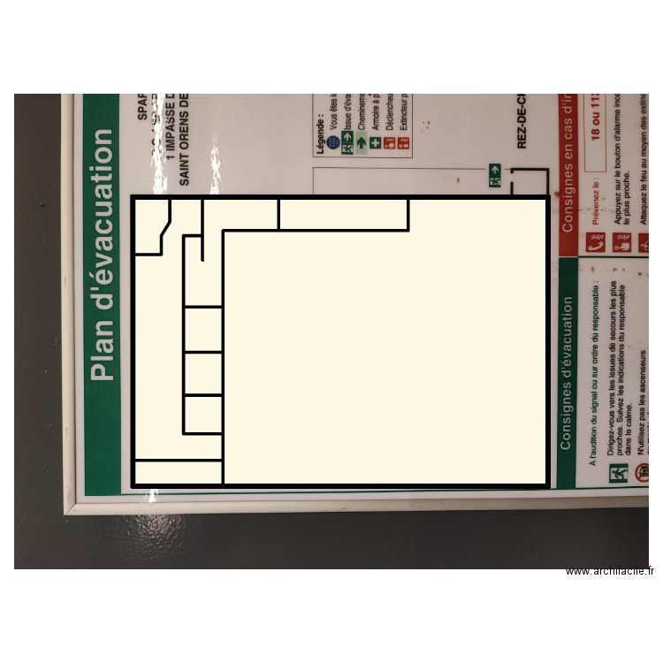 CCI FOIX. Plan de 9 pièces et 613 m2