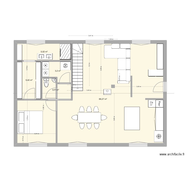 RDC10. Plan de 5 pièces et 86 m2