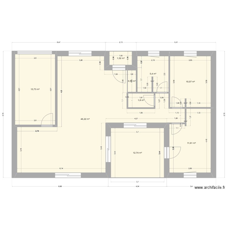 Aba. Plan de 9 pièces et 104 m2