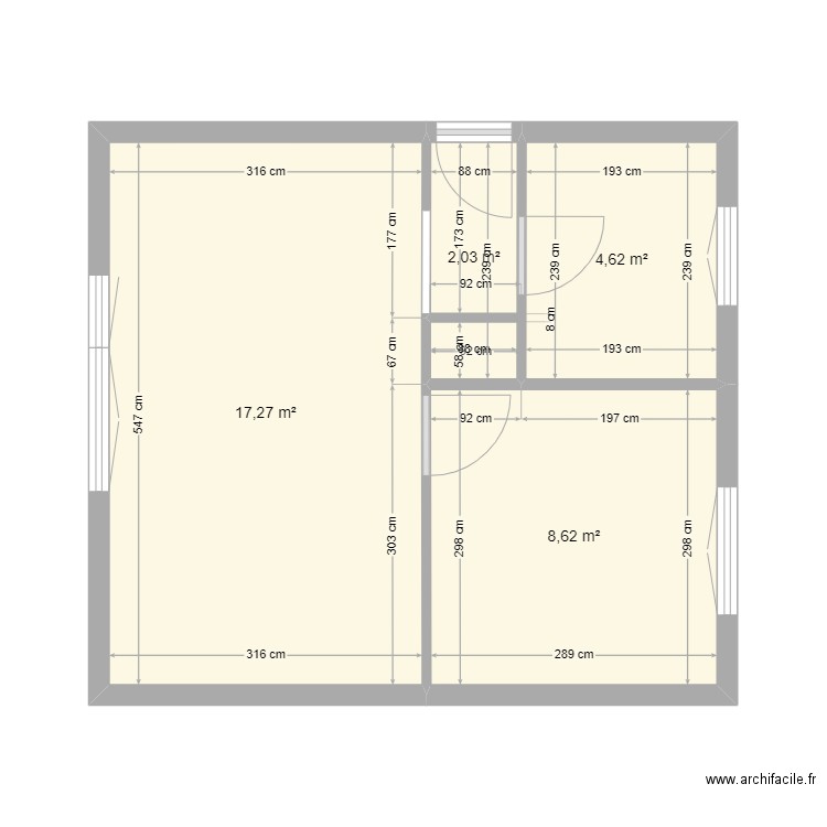 Peloille. Plan de 4 pièces et 33 m2