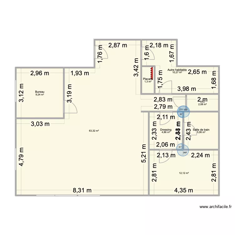 RDC. Plan de 8  et 108 m²