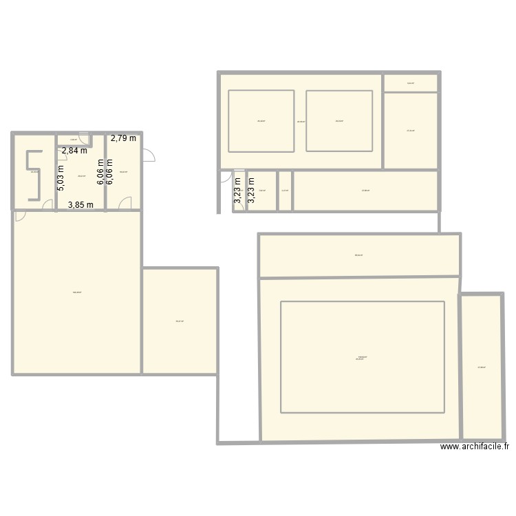 Complexe la Gobette Bornel. Plan de 19 pièces et 912 m2