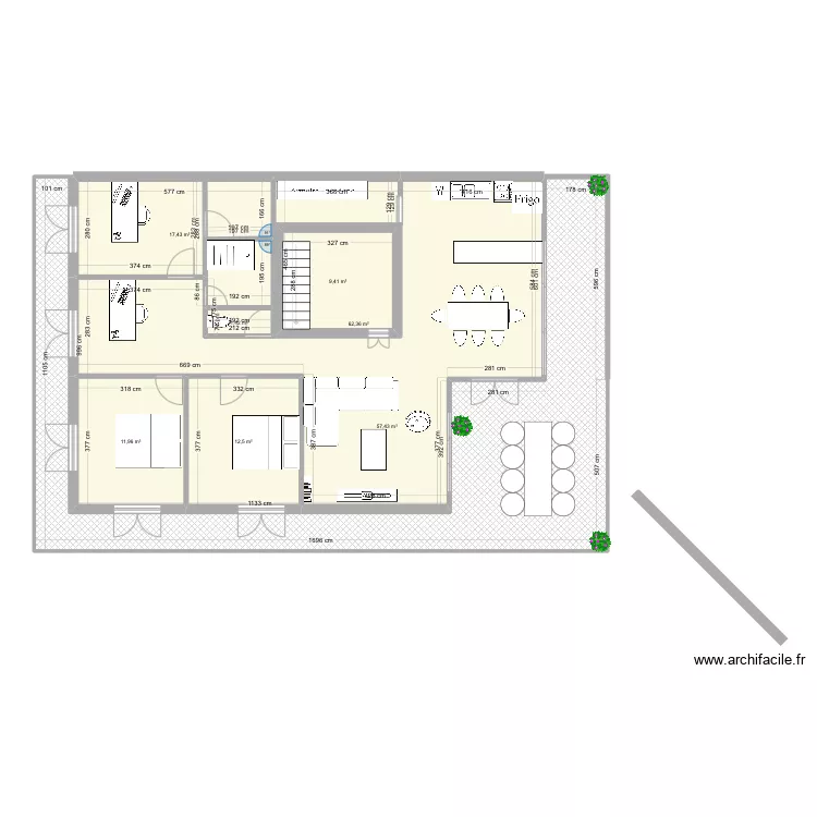 Maison 3 etage. Plan de 
