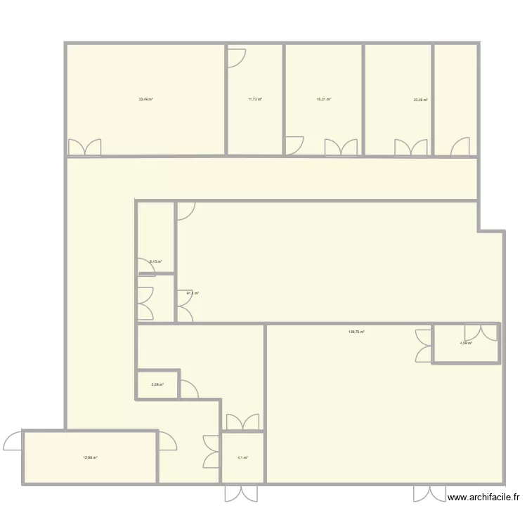 TriRx. Plan de 11 Pièces et 351 m²